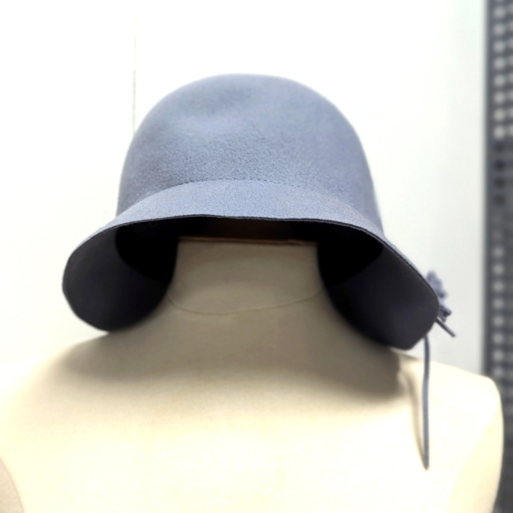 Wool Felt Cloche Hat in Periwinkle Blue Flower on Stem Detail Winter Retro - Picture 3 of 9